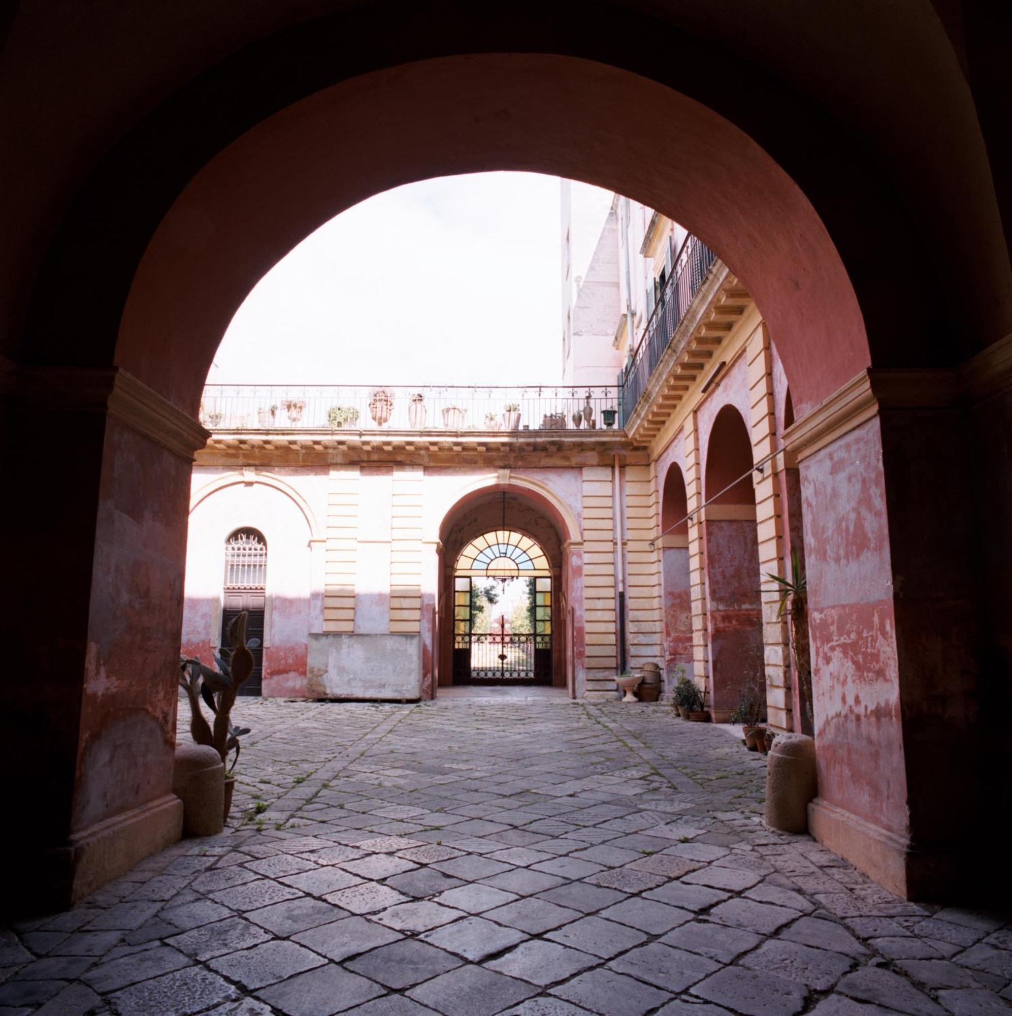 Palazzo Leuzzi B&B Galatone Exteriér fotografie