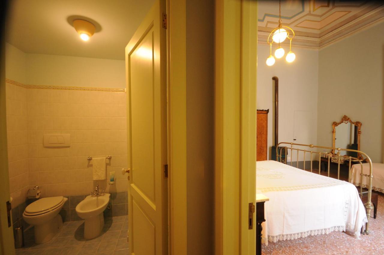 Palazzo Leuzzi B&B Galatone Pokoj fotografie